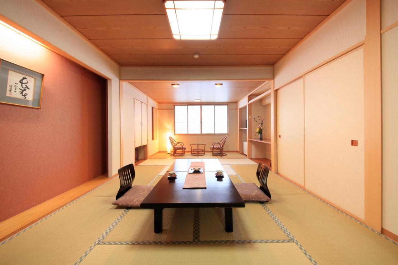 Hotel Tsubakino Yamanouchi  Exterior foto